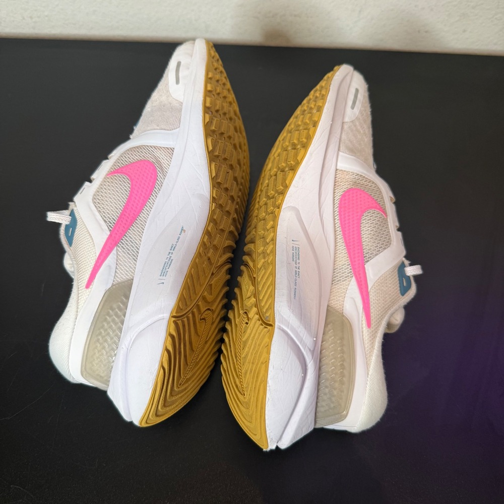 Nike Air Zoom Vomero‎ 16 Womens Size 8 White Pink Running Shoes Athleisure - Picture 12 of 15
